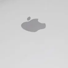 Lekko zużyta obudowa Macbooka