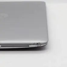 Zużyty róg laptopa
